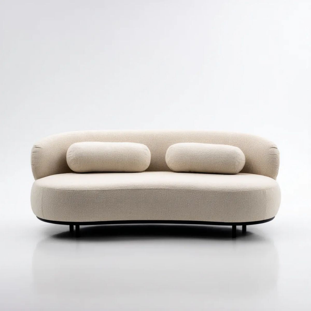 Trzyosobowa sofa beżowa z czarną metalową podstawą, tapicerka poliestrowa, 200 x 90 x 75 cm